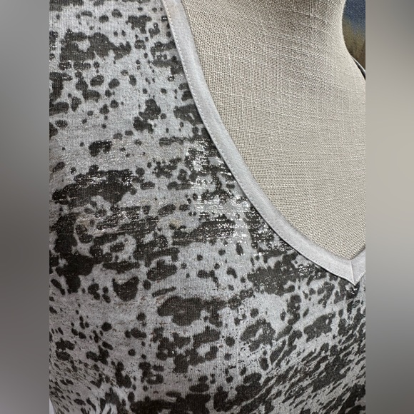 Calvin Klein Jeans shirt top Tshirt sz MD metallic lightweight like new - Picture 6 of 7